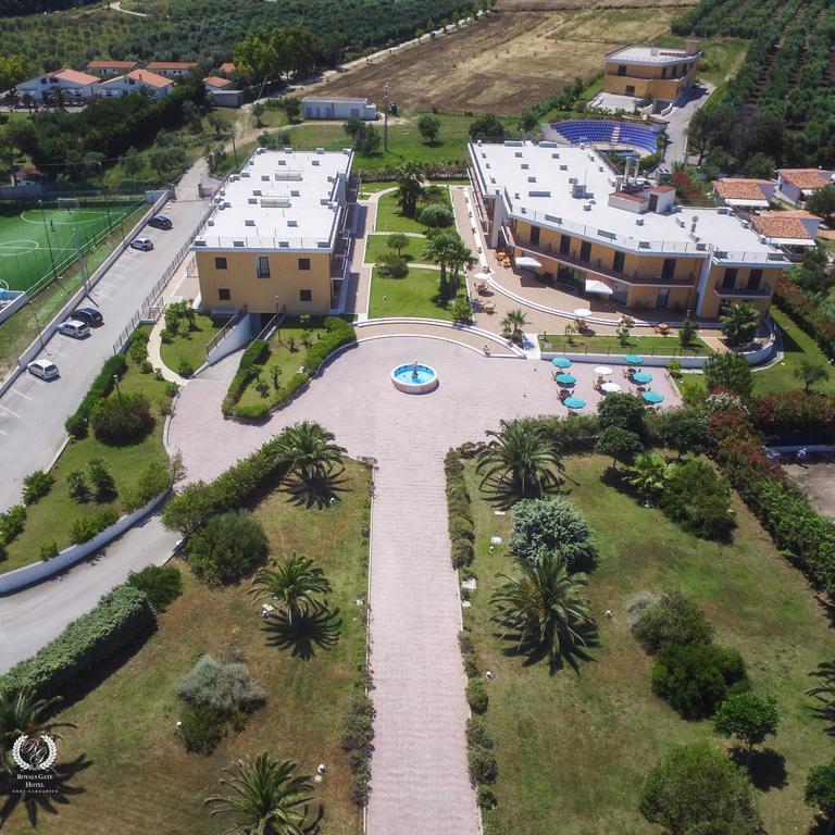 Royals Gate Hotel Rodi Garganico Exterior photo